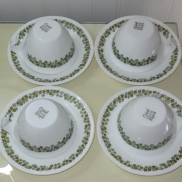 Corelle Crazy Daisy White and Green Floral Pattern Cup and Saucer Set Of 4 - Picture 7 of 11